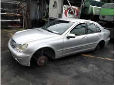 mercedes clase c (w203) berlina del año 2002