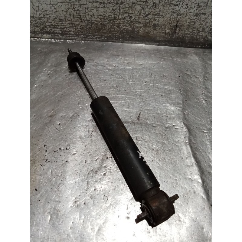 Recambio de amortiguador trasero izquierdo para mercedes-benz clase e (w123) berlina+coupe d 200 referencia OEM IAM   76