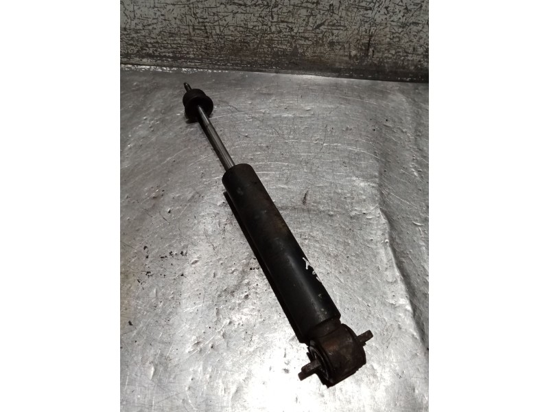 Recambio de amortiguador trasero izquierdo para mercedes-benz clase e (w123) berlina+coupe d 200 referencia OEM IAM   76