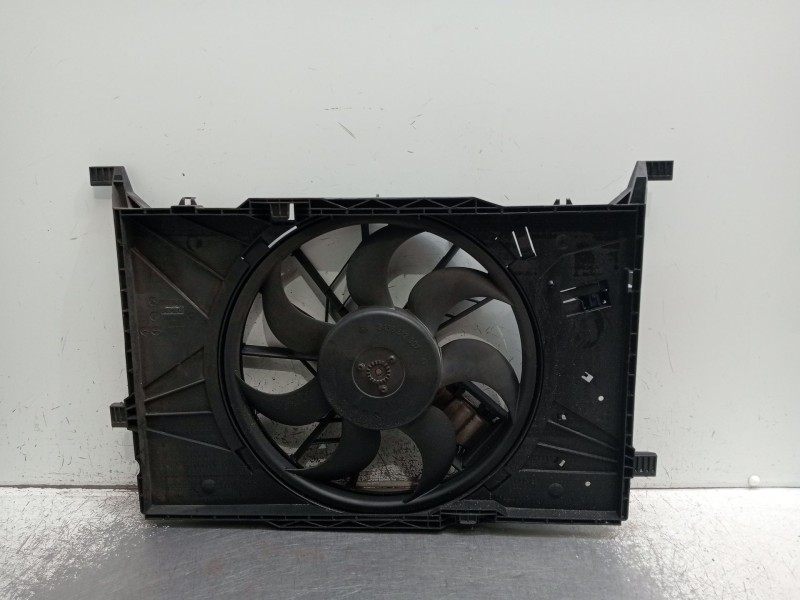 Recambio de electroventilador para mercedes-benz clase b sports tourer (w245) b 200 cdi (245.208) referencia OEM IAM 0130307002 