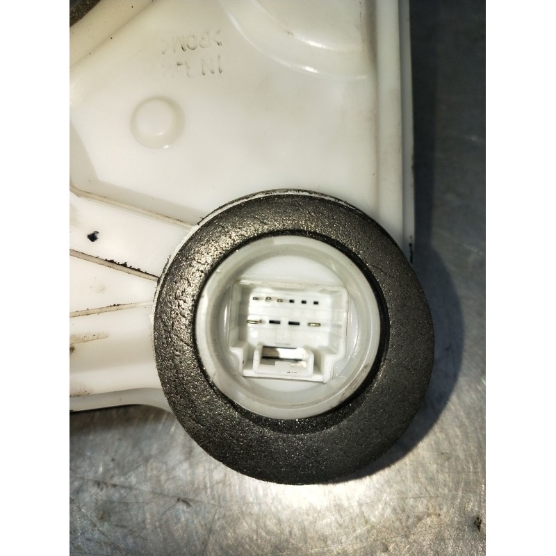Recambio de motor cierre centralizado delantero izquierdo para toyota aygo (_b4_) 1.0 (kgb40) referencia OEM IAM  5P 2014