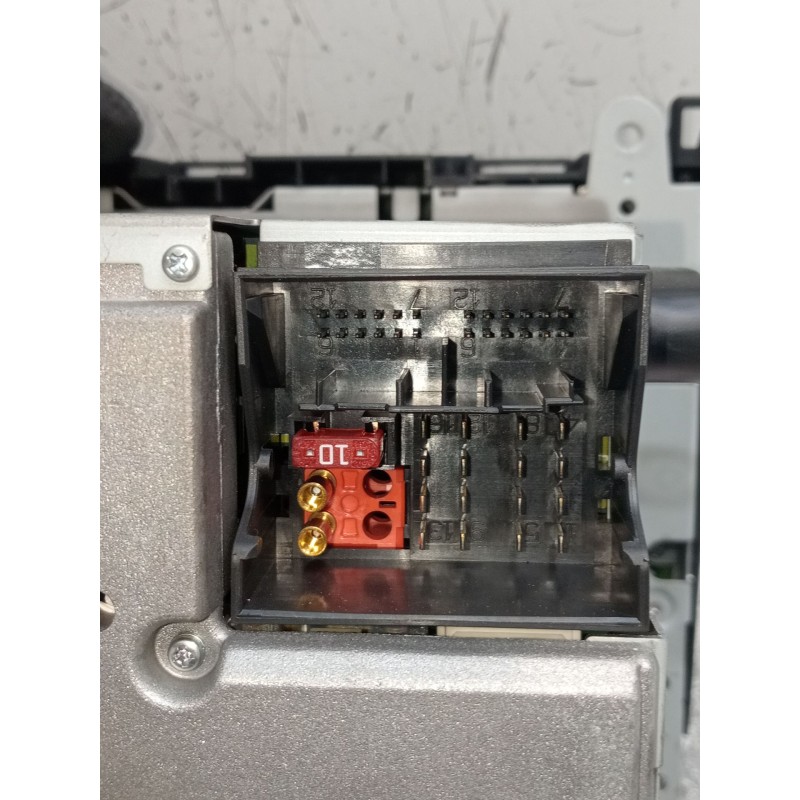 Recambio de sistema audio / radio cd para mercedes-benz clase b sports tourer (w245) b 200 cdi (245.208) referencia OEM IAM A169