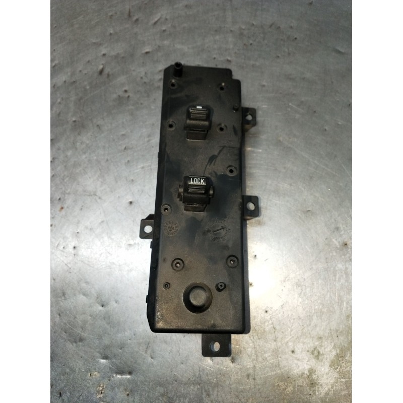 Recambio de mando elevalunas delantero derecho para jeep gr.cherokee (wj/wg) 3.1 td cat referencia OEM IAM 56042290AC 30505L 199