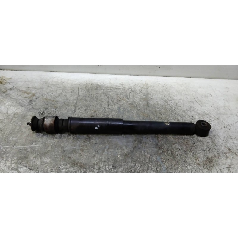 Recambio de amortiguador trasero para renault clio ii fase ii (b/cb0) sport referencia OEM IAM   