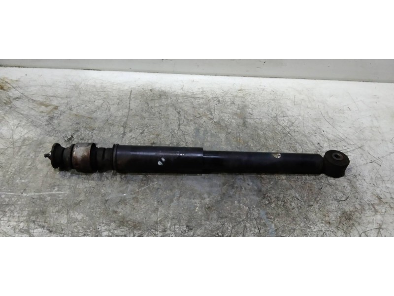 Recambio de amortiguador trasero para renault clio ii fase ii (b/cb0) sport referencia OEM IAM   
