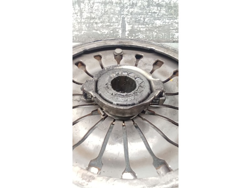 Recambio de kit embrague para peugeot 406 coupé (8c) 2.2 hdi referencia OEM IAM 701550  00