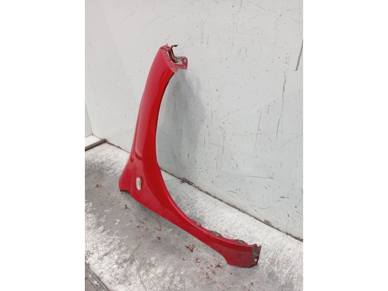 Recambio de aleta delantera derecha para nissan micra iii (k12) 1.2 16v referencia OEM IAM   2003