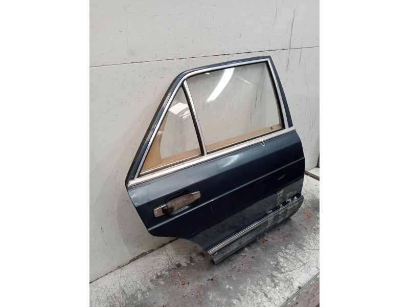 Recambio de puerta trasera derecha para mercedes-benz clase s (w126) berlina+coupe se 280 referencia OEM IAM   1980