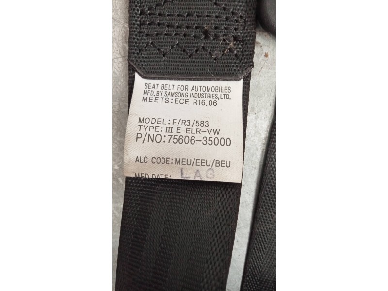 Recambio de juego cinturones trasero para ssangyong tivoli 1.6 turbodiesel cat referencia OEM IAM 7560635000 7560735000 