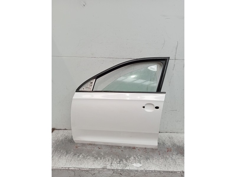 Recambio de puerta delantera izquierda para skoda rapid (nh3, nk3, nk6) 1.6 tdi referencia OEM IAM   