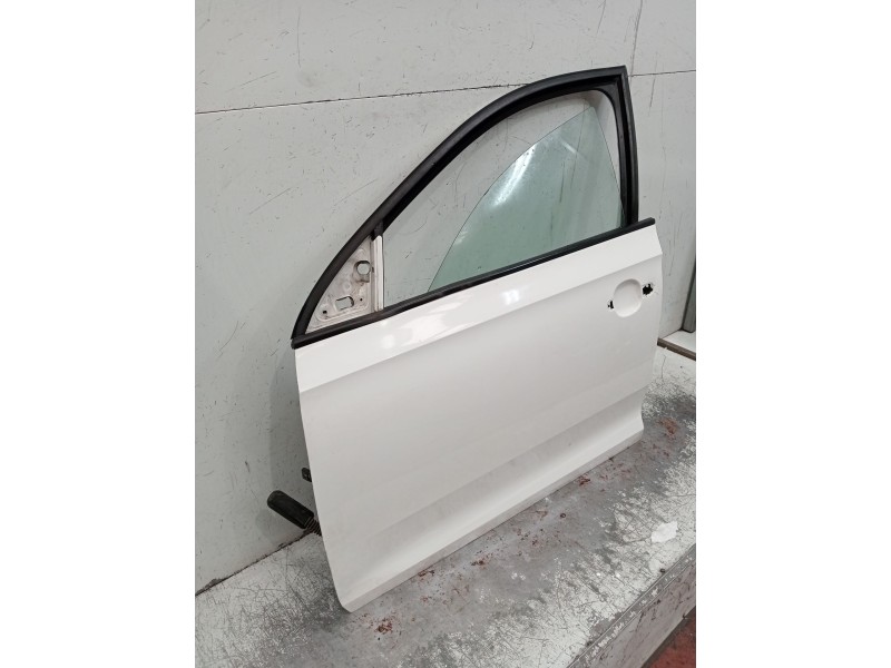 Recambio de puerta delantera izquierda para skoda rapid (nh3, nk3, nk6) 1.6 tdi referencia OEM IAM   
