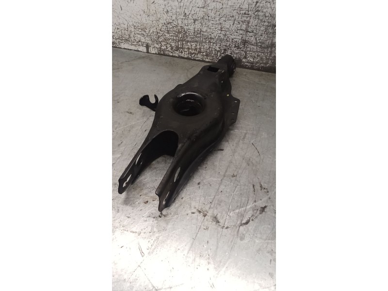 Recambio de brazo suspension inferior trasero izquierdo para mercedes-benz clase e (w211) e 280 cdi (211.020) referencia OEM IAM