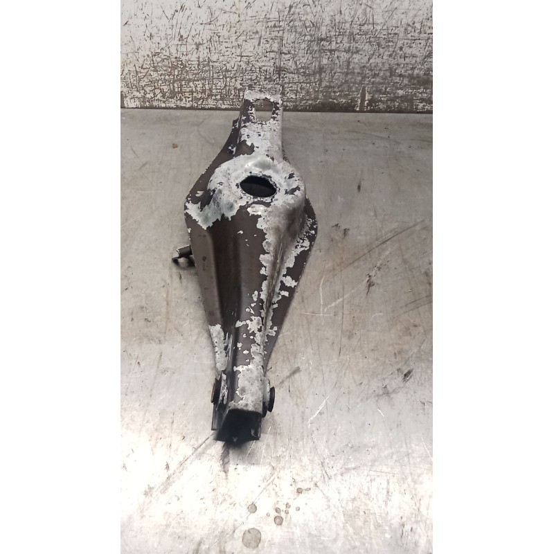 Recambio de brazo suspension inferior trasero derecho para peugeot 406 coupé (8c) 2.2 hdi referencia OEM IAM   00