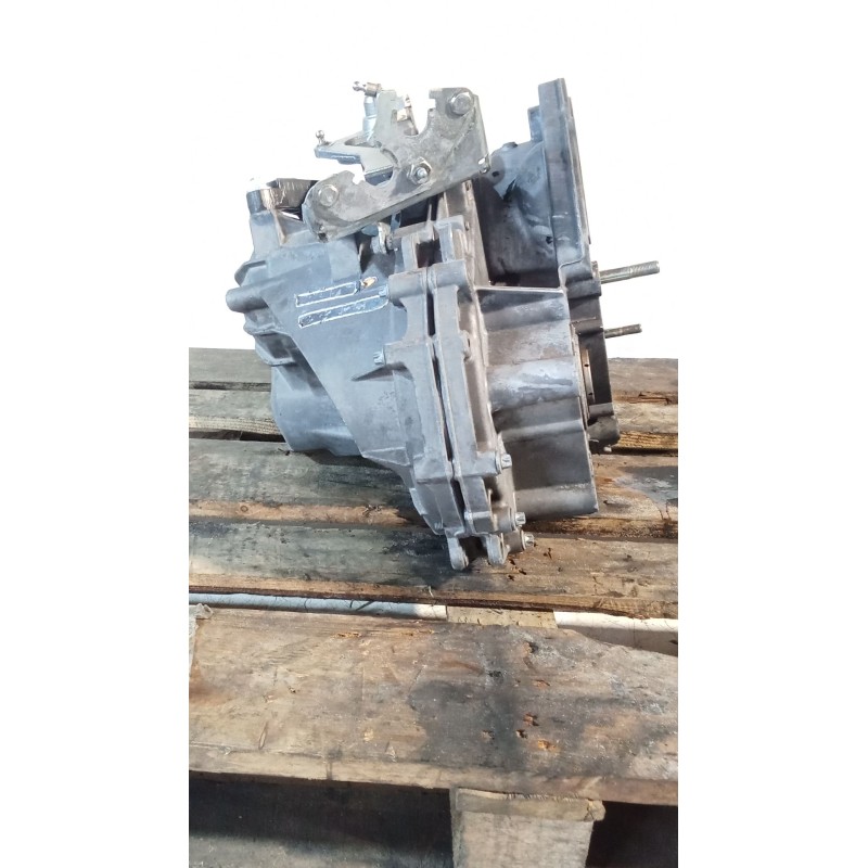 Recambio de caja cambios para alfa romeo spider (177) 2.4 jtd 20v referencia OEM IAM F40 6V 90043443 HE