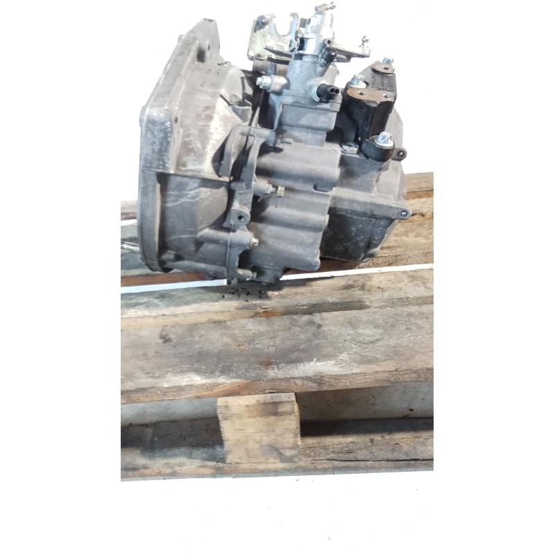 Recambio de caja cambios para alfa romeo spider (177) 2.4 jtd 20v referencia OEM IAM F40 6V 90043443 HE
