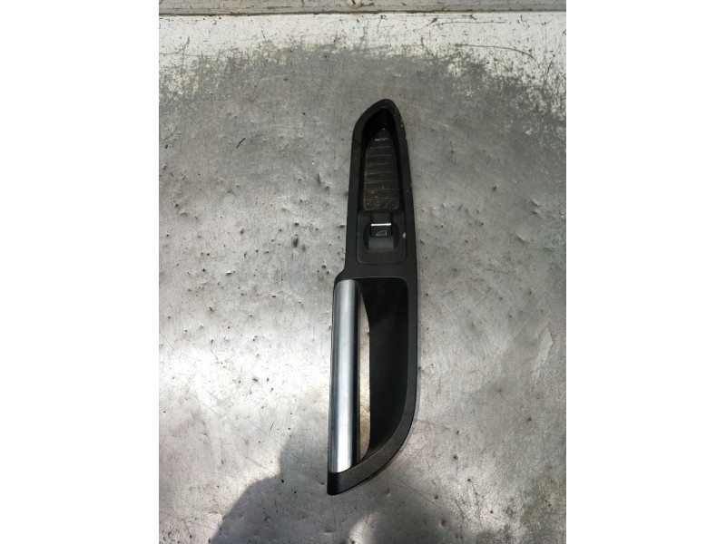 Recambio de mando elevalunas delantero derecho para ford kuga (cbs) trend referencia OEM IAM CV44S26690CA 5P 2013