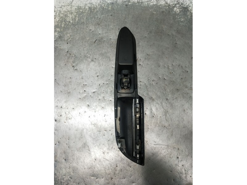 Recambio de mando elevalunas delantero derecho para ford kuga (cbs) trend referencia OEM IAM CV44S26690CA 5P 2013