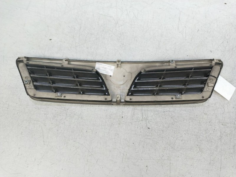 Recambio de rejilla delantera para nissan maxima qx (a32) 2.0 v6 24v cat referencia OEM IAM   