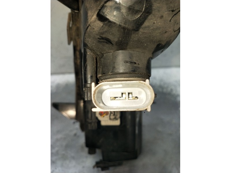 Recambio de faro antiniebla derecho para ford kuga (cbs) trend referencia OEM IAM CV4413B220BF  2013