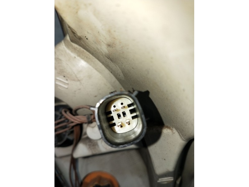 Recambio de piloto trasero izquierdo para ford kuga (cbs) trend referencia OEM IAM 90021835  2013