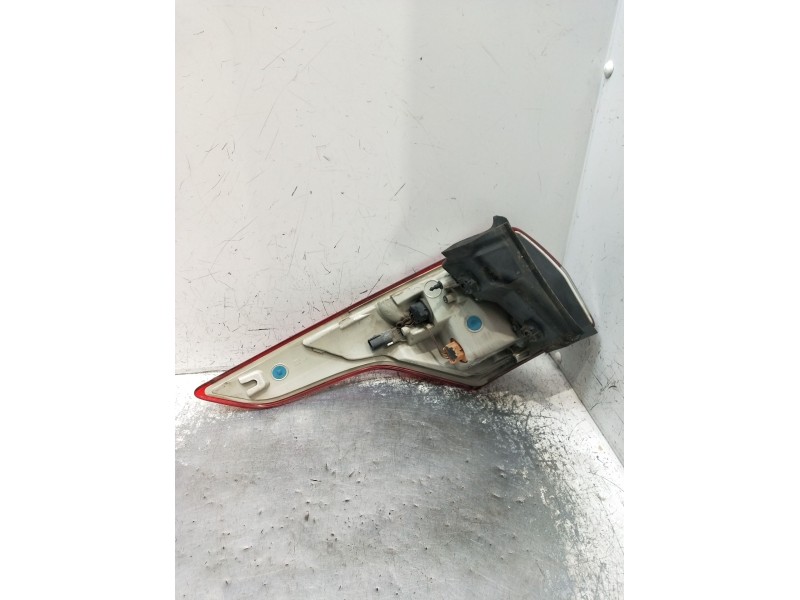 Recambio de piloto trasero derecho para ford kuga (cbs) trend referencia OEM IAM 99021842  2013