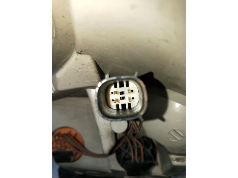 Recambio de piloto trasero derecho para ford kuga (cbs) trend referencia OEM IAM 99021842  2013