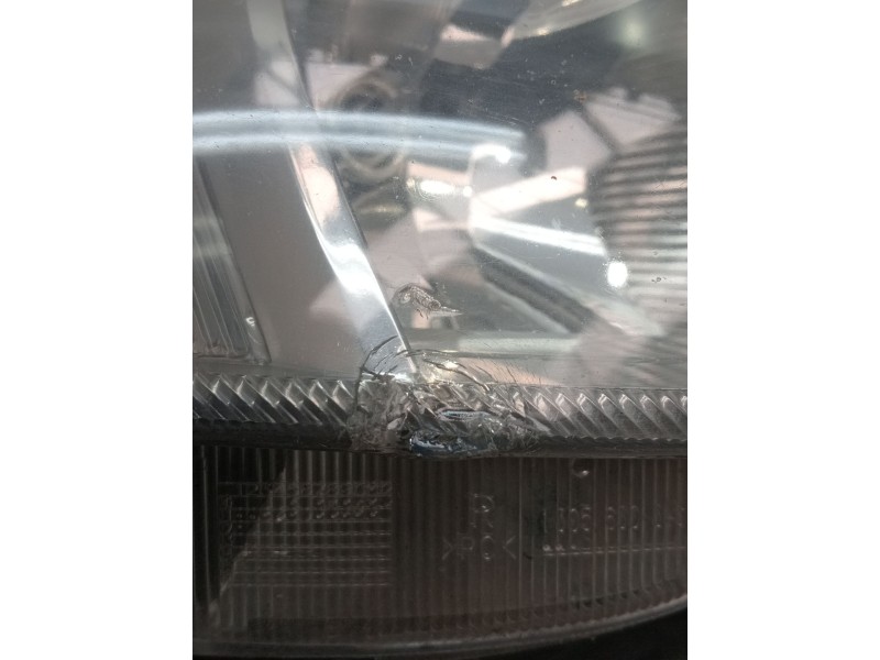 Recambio de faro derecho para opel combo furgoneta/monovolumen 1.7 di 16v referencia OEM IAM  VER FOTOS CRISTAL DAÑADO 2001