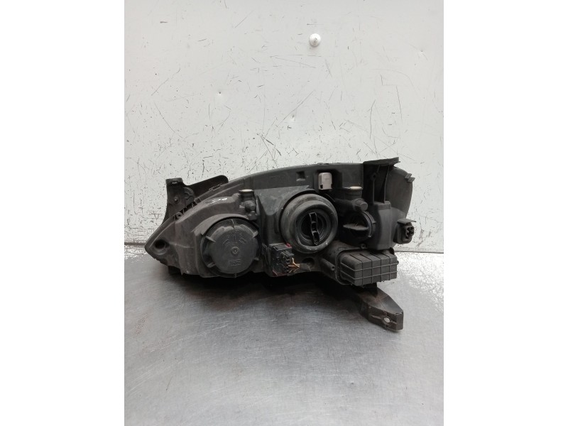 Recambio de faro derecho para opel combo furgoneta/monovolumen 1.7 di 16v referencia OEM IAM  VER FOTOS CRISTAL DAÑADO 2001