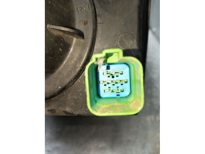 Recambio de faro derecho para ford tourneo connect 1.8 tdci referencia OEM IAM 2T1413006 39130748 2008