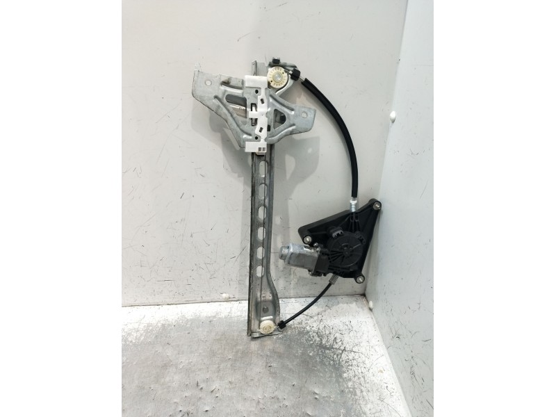 Recambio de elevalunas delantero derecho para toyota aygo (_b4_) 1.0 (kgb40) referencia OEM IAM 402662A 5P 2014