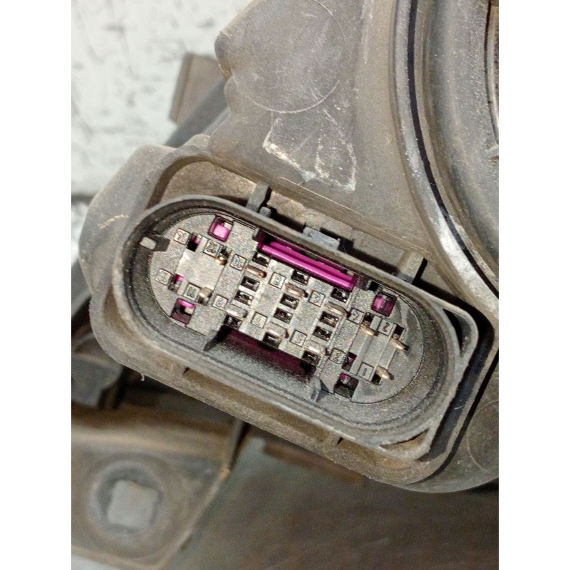 Recambio de faro derecho para mercedes-benz viano (w639) cdi 2.2 (639.811, 639.813, 639.815, 639.711, 639.713) referencia OEM IA