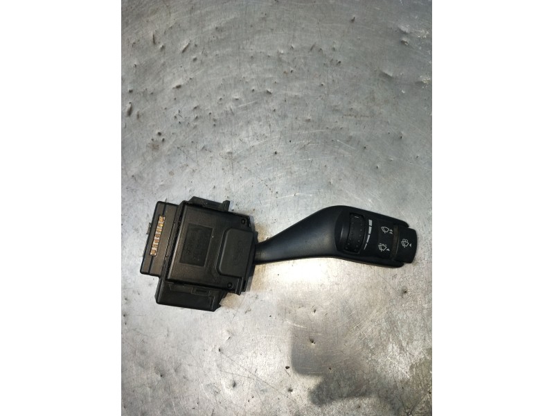 Recambio de mando limpia para ford tourneo connect 1.8 tdci referencia OEM IAM 17D940  2008