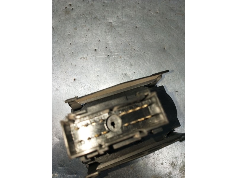 Recambio de mando luces para ford tourneo connect 1.8 tdci referencia OEM IAM 4M5T13A024EA  2008