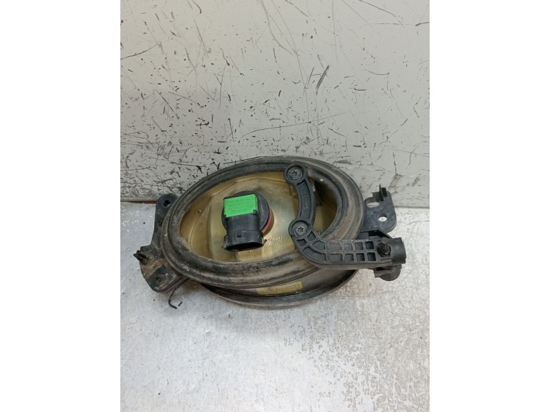 Recambio de faro antiniebla izquierdo para mercedes-benz clase m (w164) ml 320 cdi 4-matic (164.122) referencia OEM IAM 03050770