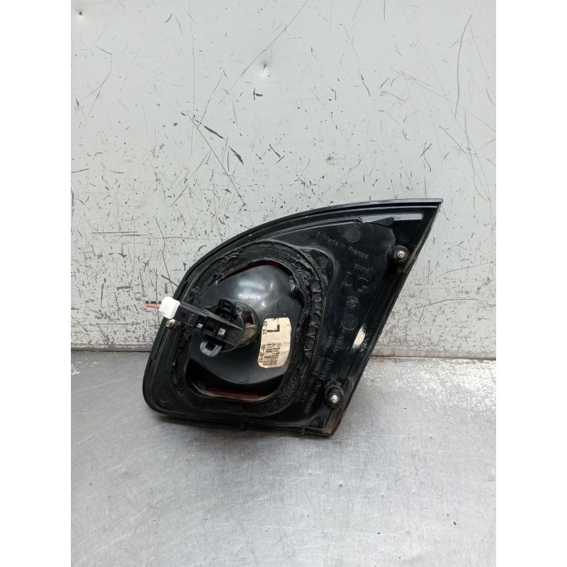 Recambio de piloto trasero izquierdo interior para nissan primera hatchback (p11) 1.6 16v referencia OEM IAM 265559F610 89020318