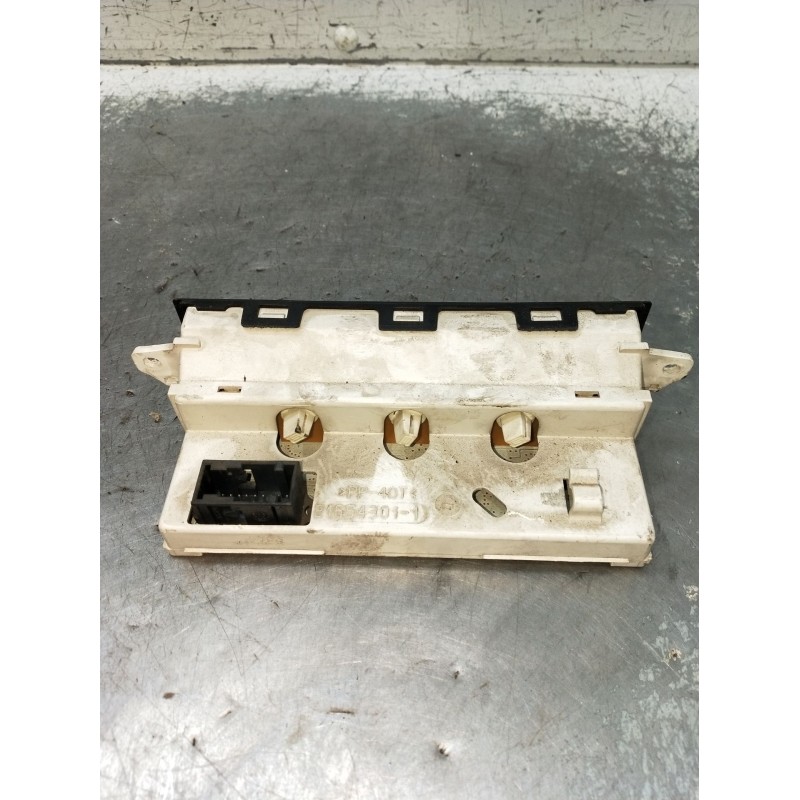 Recambio de pantalla multifuncion para citroën xsara (n1) 2.0 hdi 90 referencia OEM IAM 9643823677 216672036A 2010