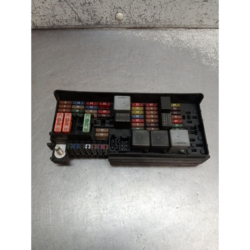 Recambio de caja reles / fusibles para mercedes-benz clase m (w164) ml 320 cdi 4-matic (164.122) referencia OEM IAM A1645400272 