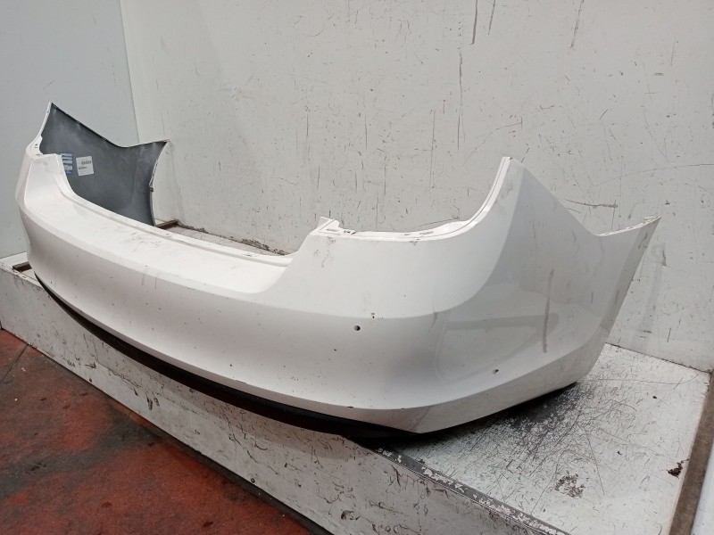 Recambio de paragolpes trasero para skoda rapid (nh3, nk3, nk6) 1.6 tdi referencia OEM IAM   2012