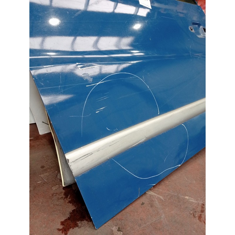 Recambio de puerta lateral corredera derecha para mercedes-benz vito (w638) combi referencia OEM IAM  5P ACRISTALADA OJO VER FOT