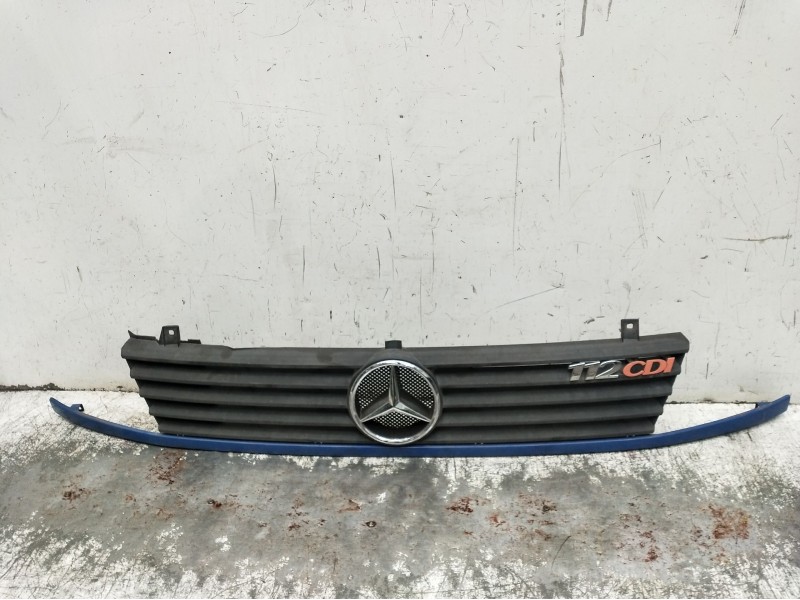 Recambio de rejilla delantera para mercedes-benz vito (w638) combi referencia OEM IAM   