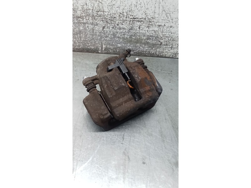 Recambio de pinza freno delantera derecha para mercedes-benz clase c (w203) c 220 cdi (203.006) referencia OEM IAM  LUCAS 00