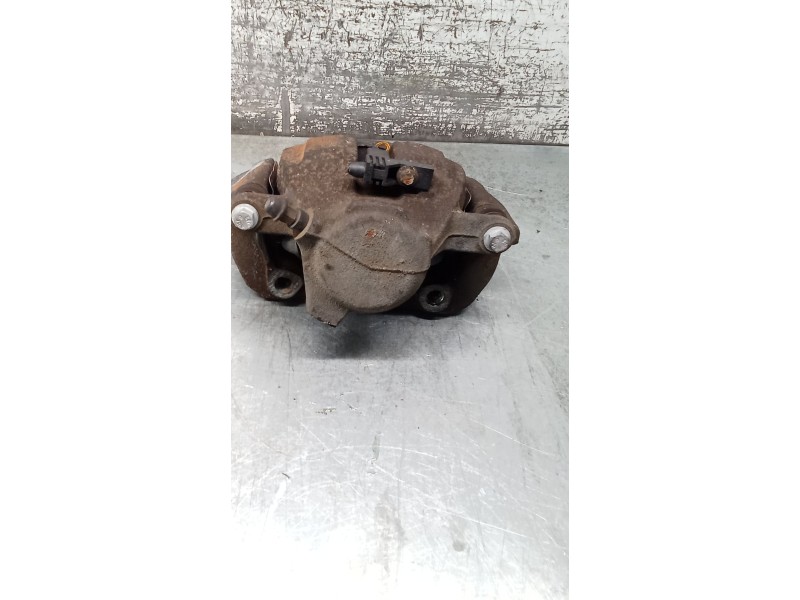 Recambio de pinza freno delantera derecha para mercedes-benz clase c (w203) c 220 cdi (203.006) referencia OEM IAM  LUCAS 00