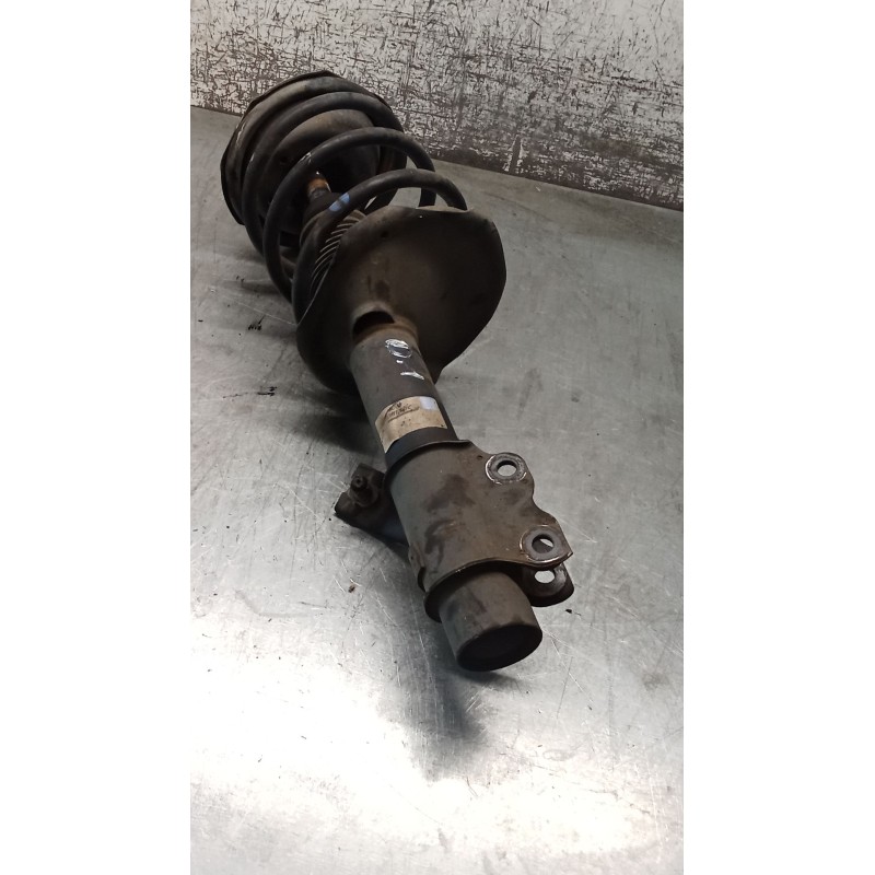 Recambio de amortiguador delantero izquierdo para nissan serena (c23) 2.3 d referencia OEM IAM   92