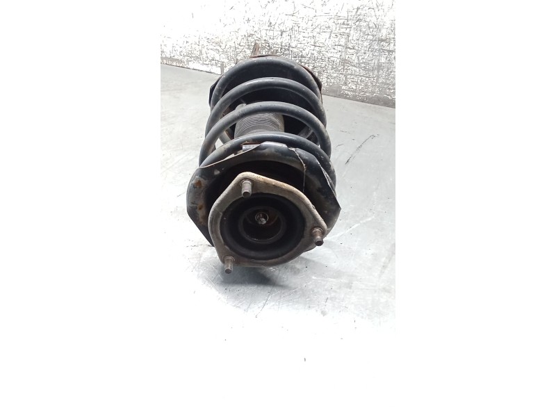 Recambio de amortiguador delantero izquierdo para nissan serena (c23) 2.3 d referencia OEM IAM   92