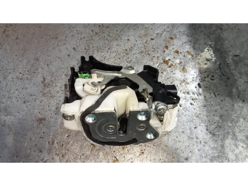 Recambio de motor cierre centralizado delantero izquierdo para citroen c-crosser 2.2 hdi fap cat referencia OEM IAM   