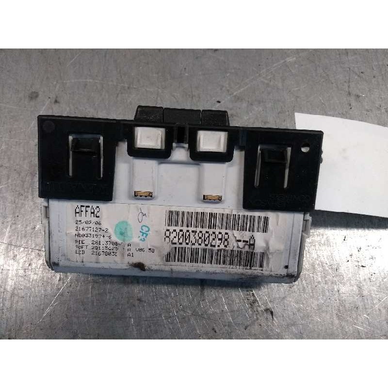 Recambio de pantalla multifuncion para renault clio ii fase ii (b/cb0) authentique referencia OEM IAM 8200380298A 216771272 