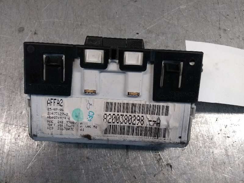 Recambio de pantalla multifuncion para renault clio ii fase ii (b/cb0) authentique referencia OEM IAM 8200380298A 216771272 