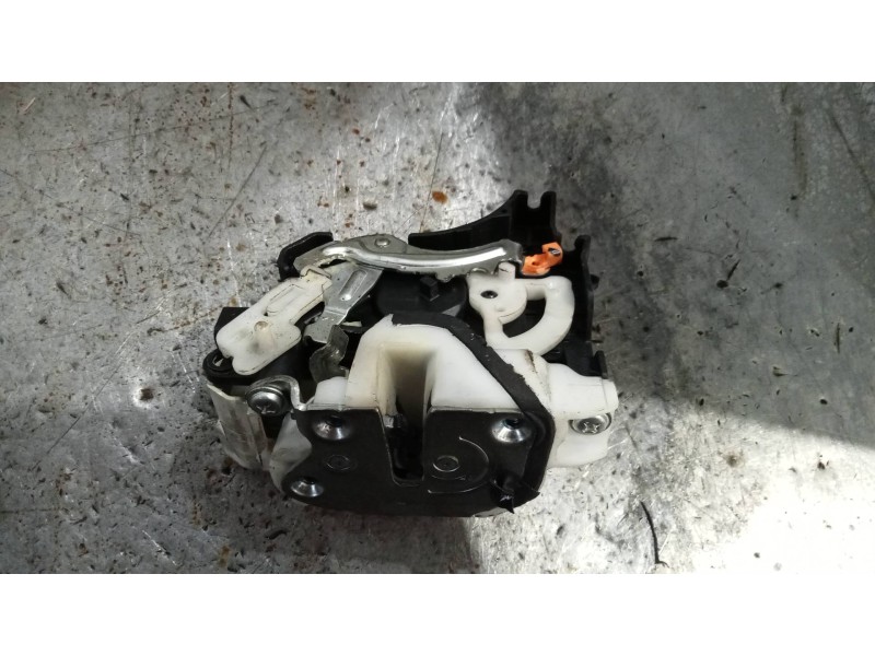 Recambio de motor cierre centralizado trasero derecho para citroen c-crosser 2.2 hdi fap cat referencia OEM IAM   