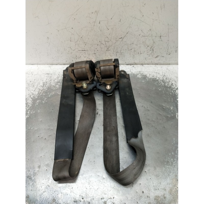 Recambio de juego cinturones delantero para nissan patrol iii/2 hardtop (k260) 2.8 td referencia OEM IAM  3P 1987