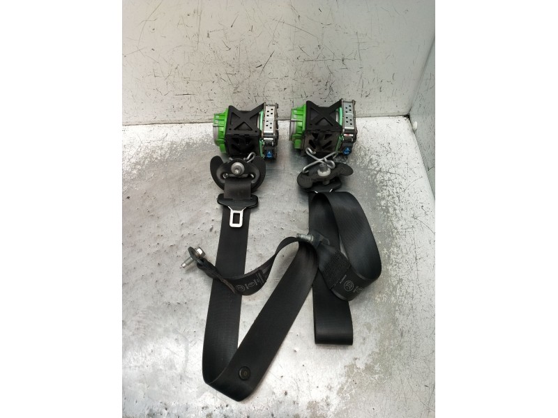 Recambio de juego cinturones delantero para citroën c4 ii (nc_) 1.6 hdi 110 referencia OEM IAM  5P 2010